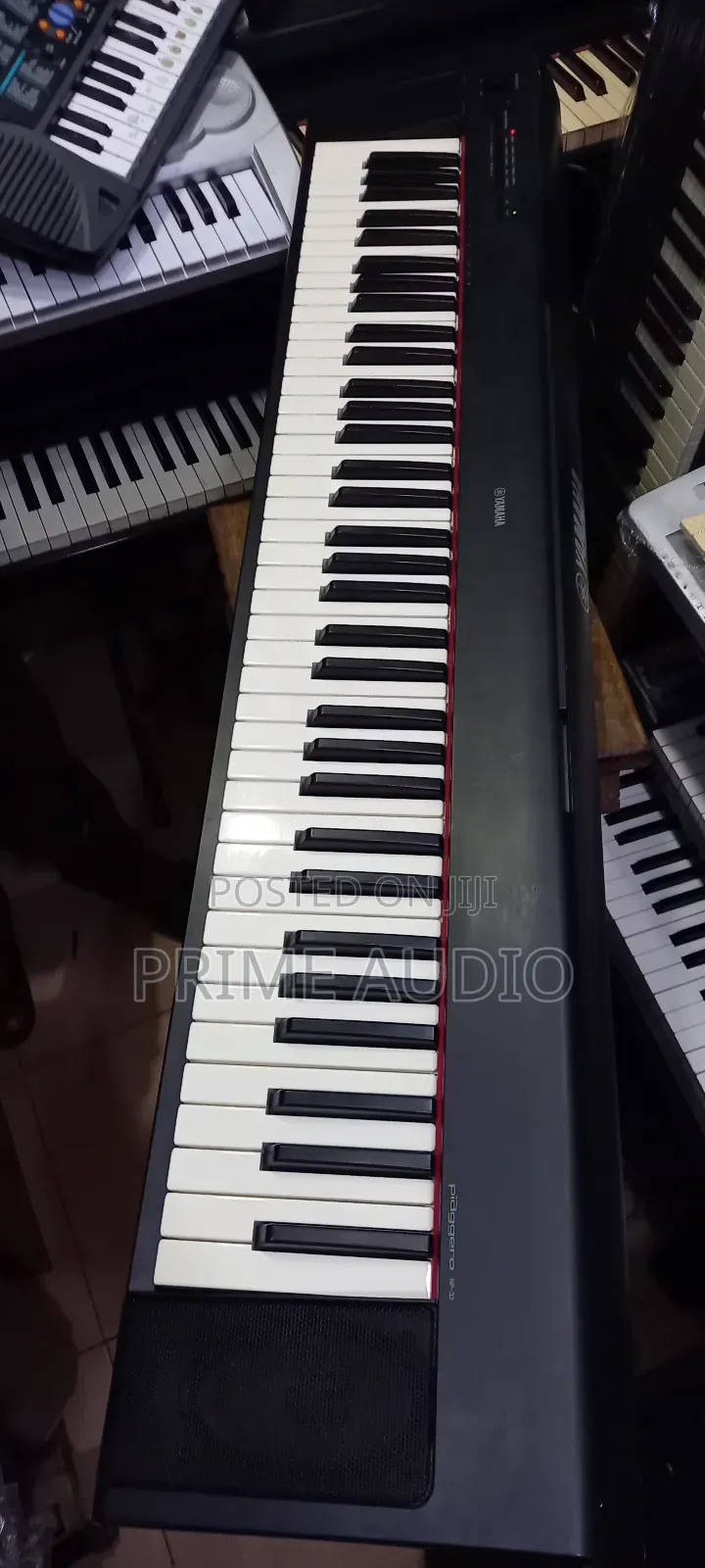 Yamaha Piaggero NP32 Electronic Keyboard