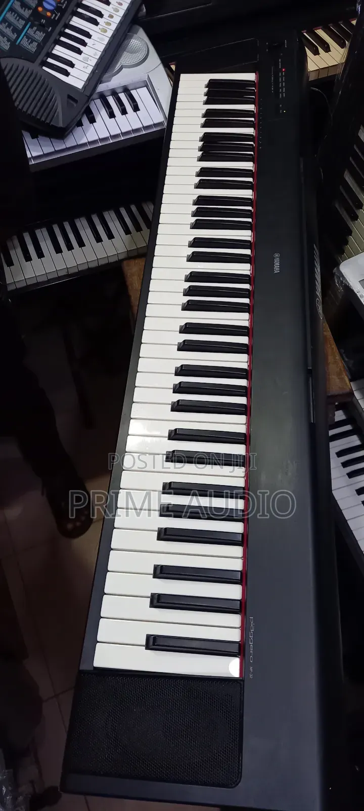 Yamaha Piaggero NP32 Electronic Keyboard
