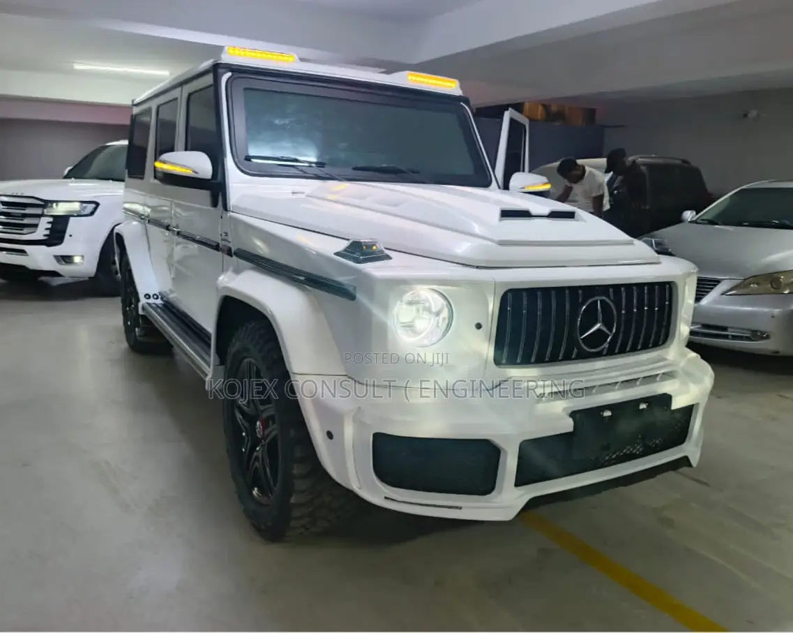 Mercedes-Benz G-Class 2011 White