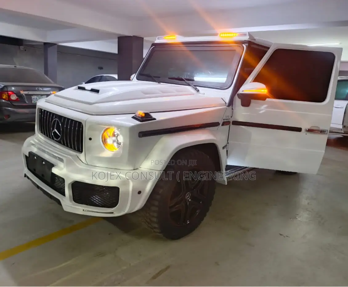 Mercedes-Benz G-Class 2011 White