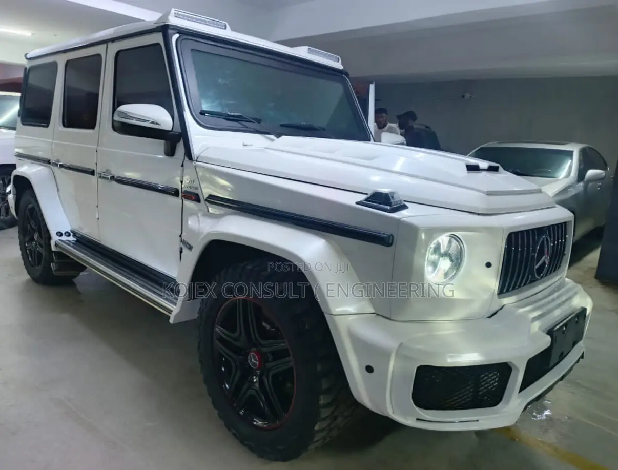Mercedes-Benz G-Class 2011 White