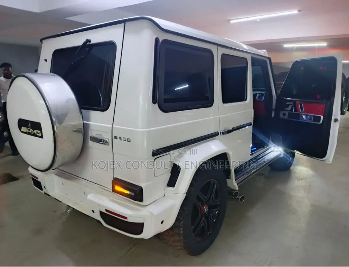 Mercedes-Benz G-Class 2011 White