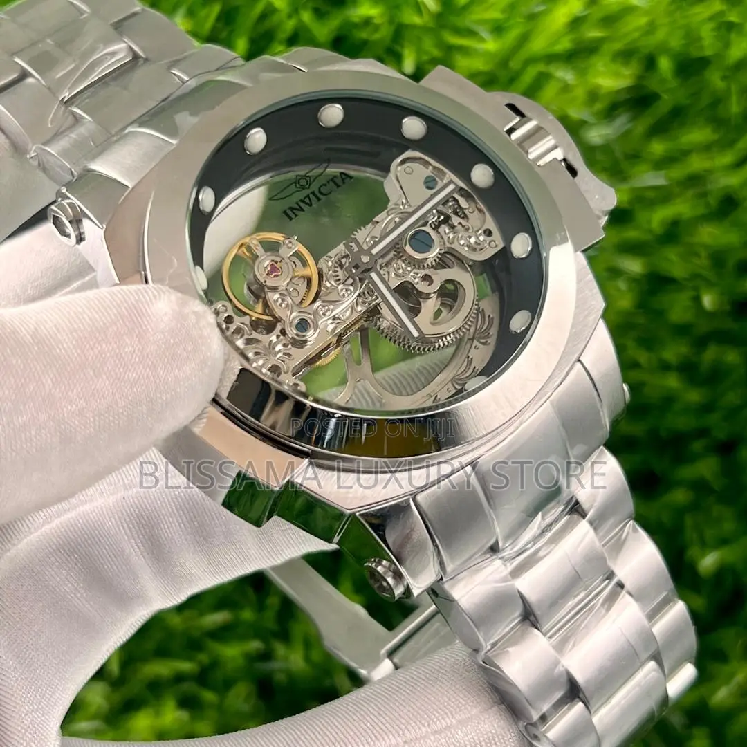 Luxury Invicta Chain Strap Bold Face Wristwatches
