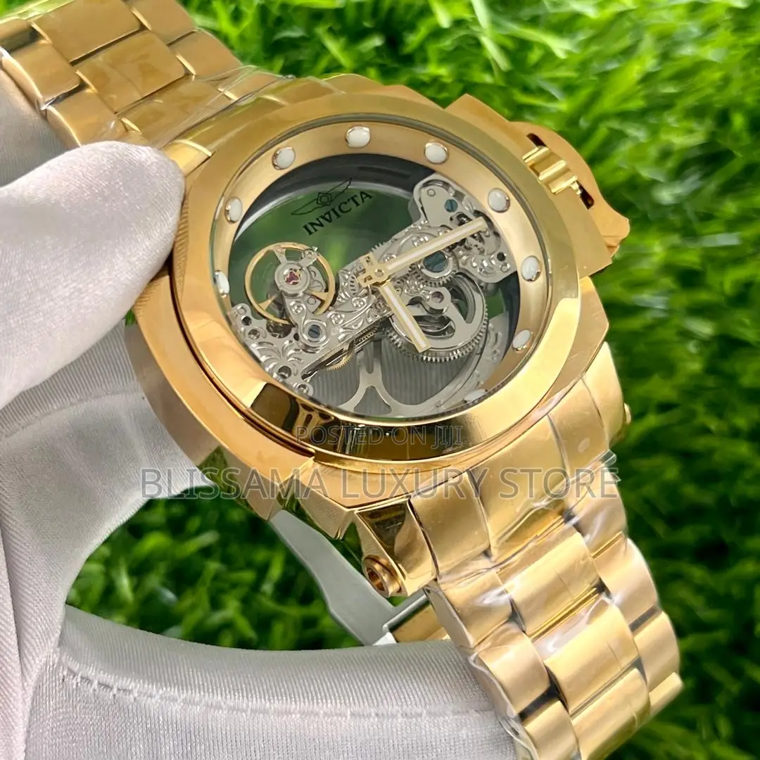 Luxury Invicta Chain Strap Bold Face Wristwatches
