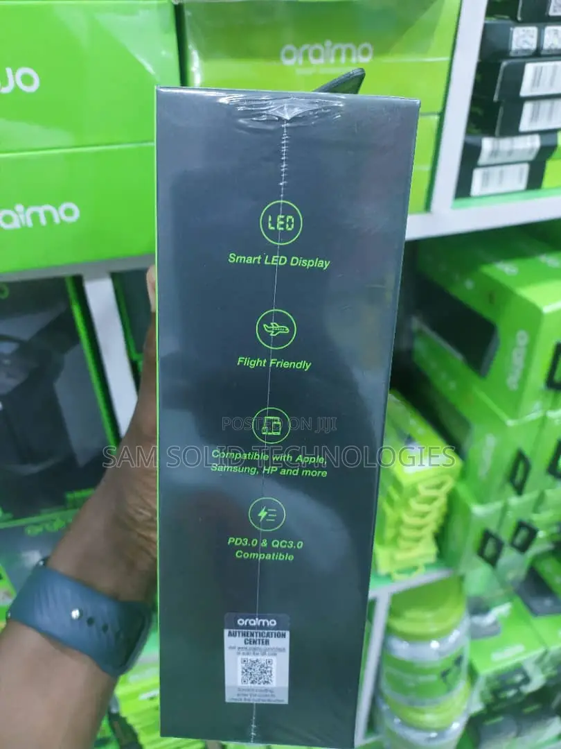 Oriamo Ultra Fast 130w Laptop Power Bank