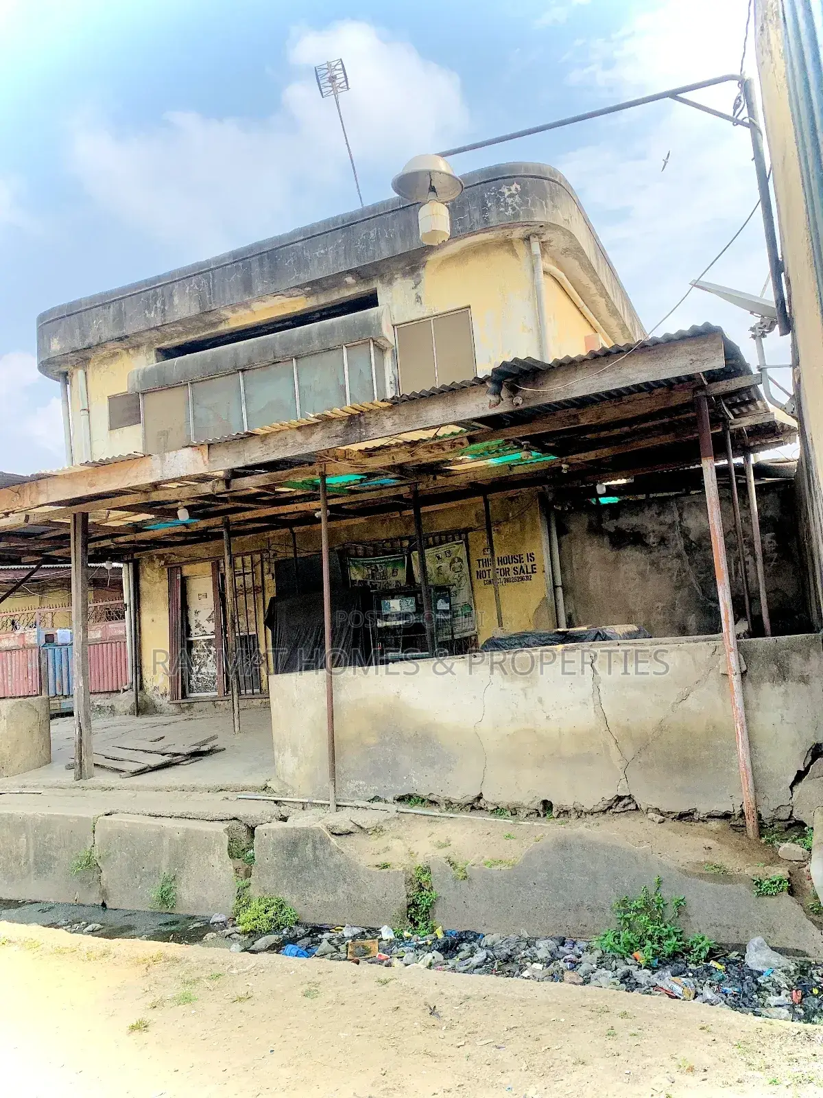 2bdrm Block of Flats in Ijesha for sale