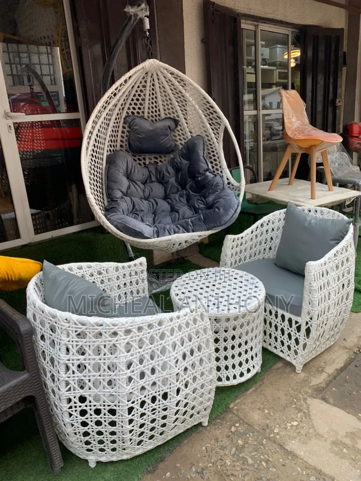 Complete Set of Ur Out Door