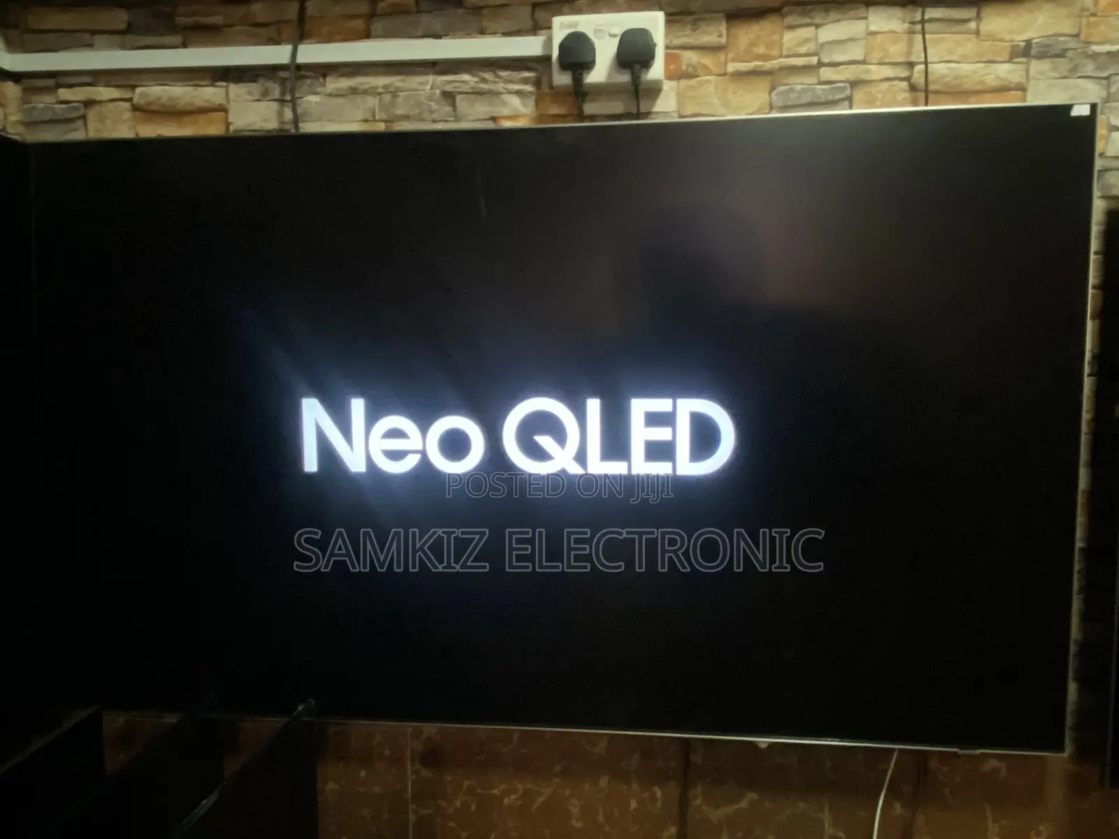 65 Inches Class Qn85c Samsung Neo Qled Smart Tv (2023)