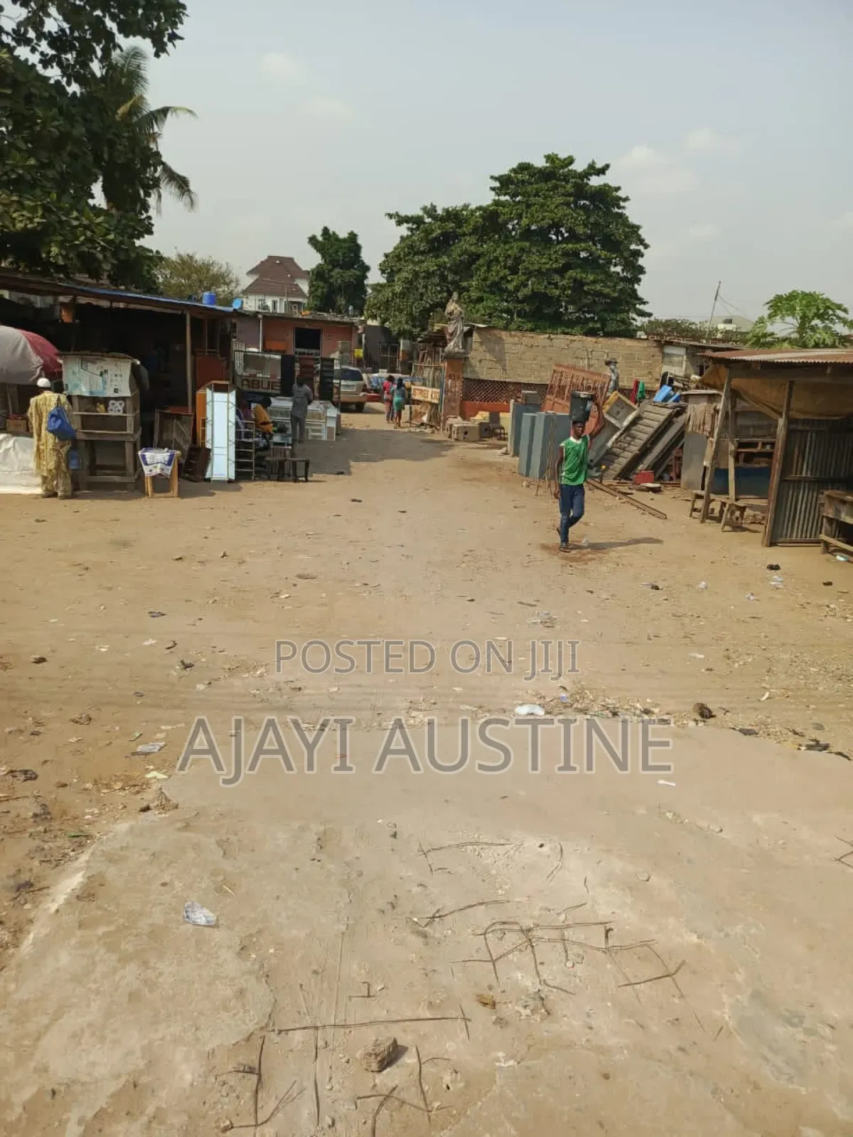 4 Plots of Land at Oshodi Facing Expressway