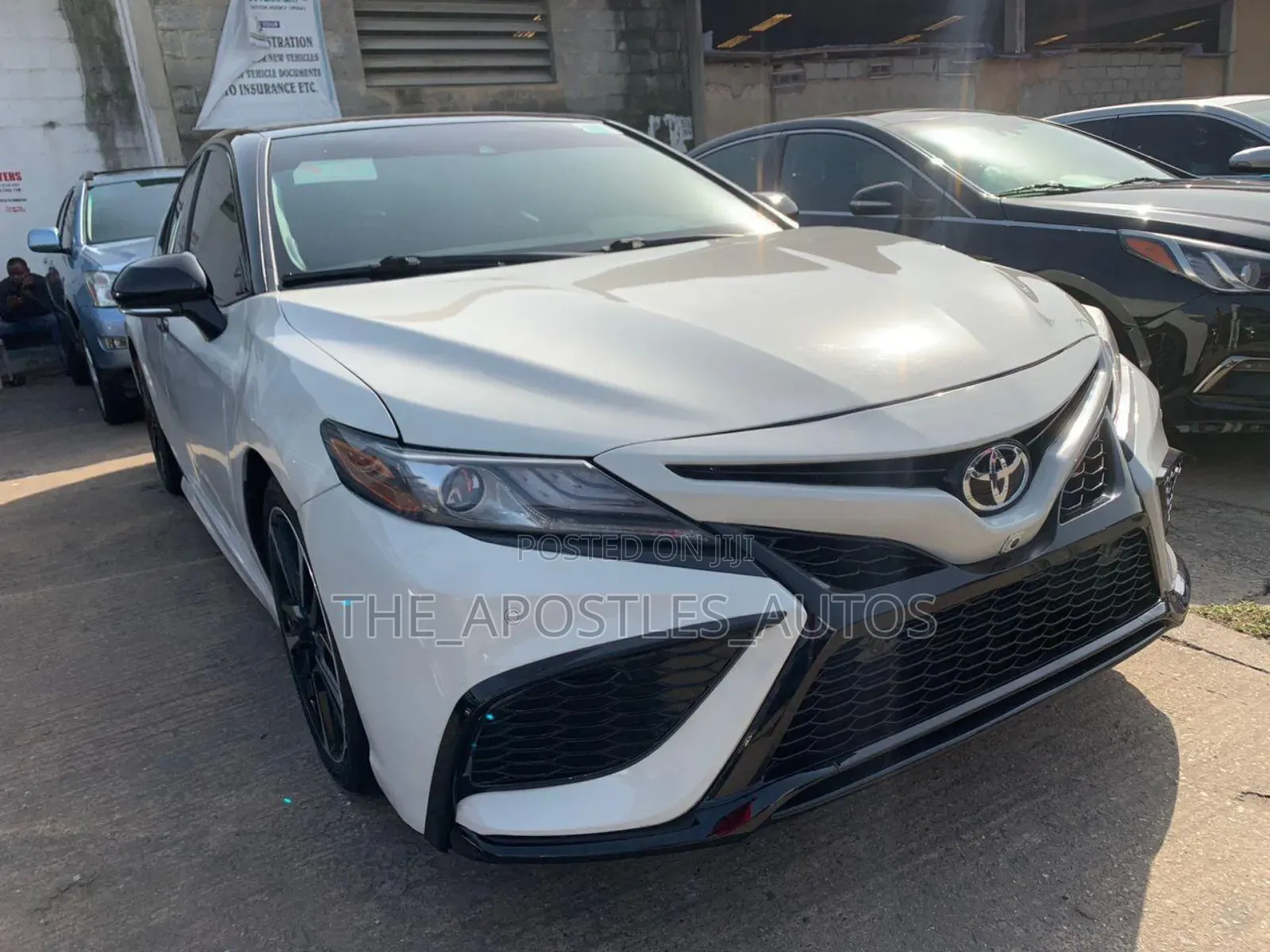 Toyota Camry XSE FWD (2.5L 4cyl 8AM) 2018 White