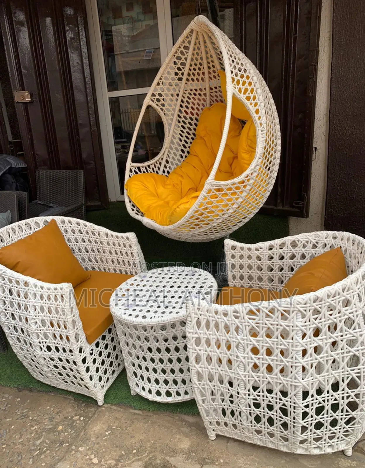 Complete Set of Ur Out Door