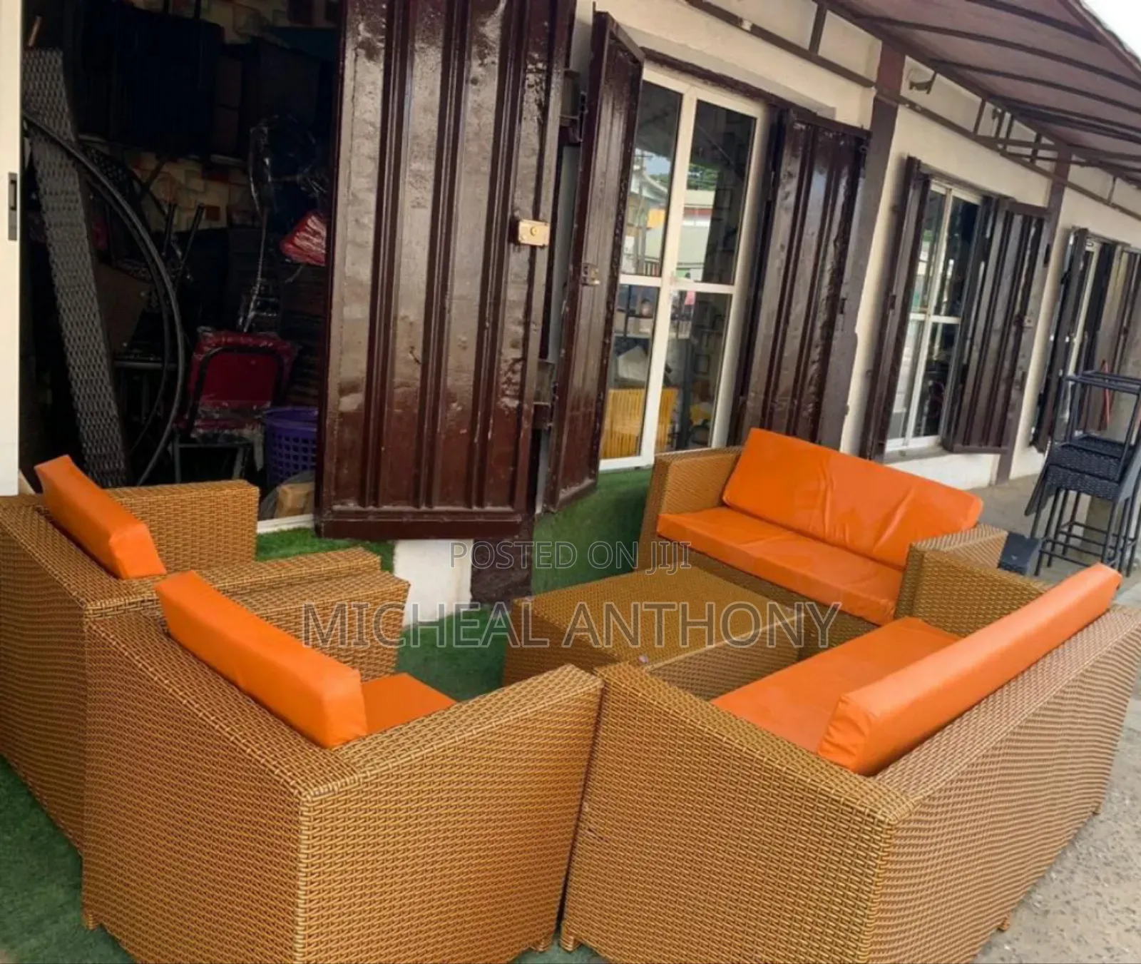 Complete Set of Ur Out Door