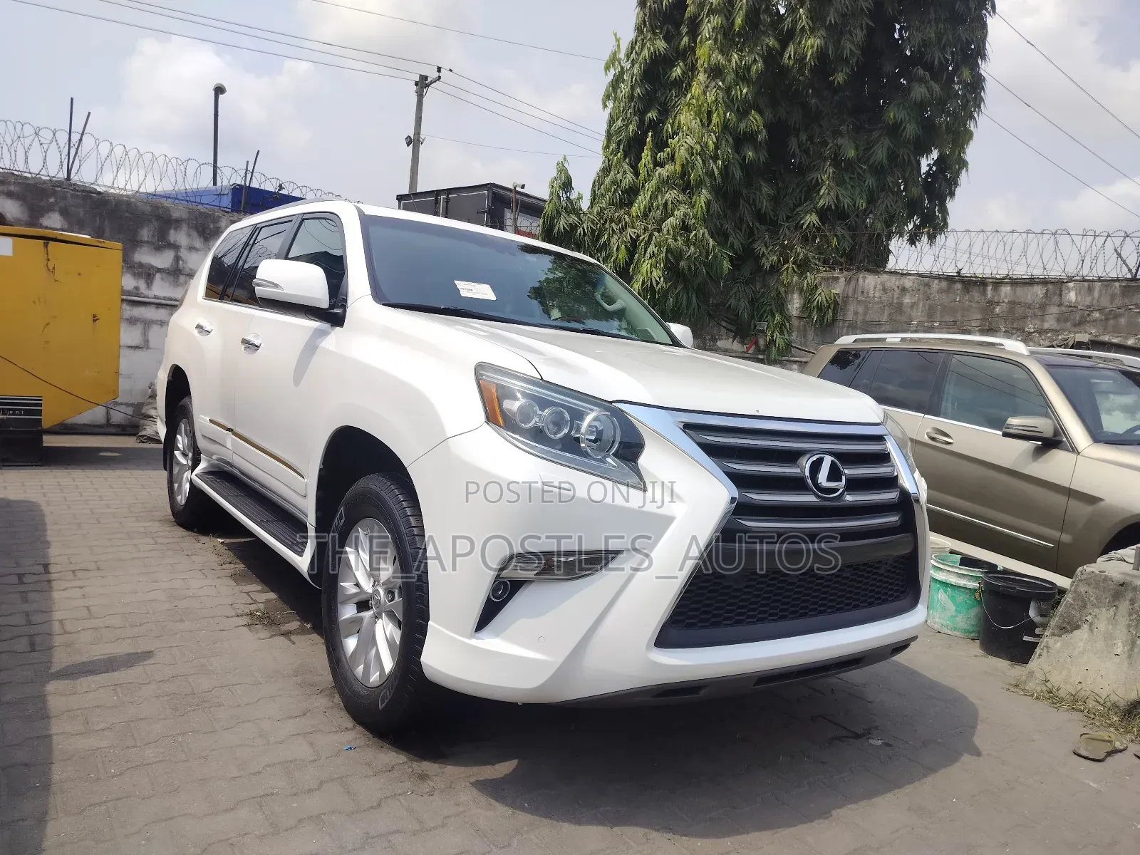 Lexus GX 460 Base 2017 White