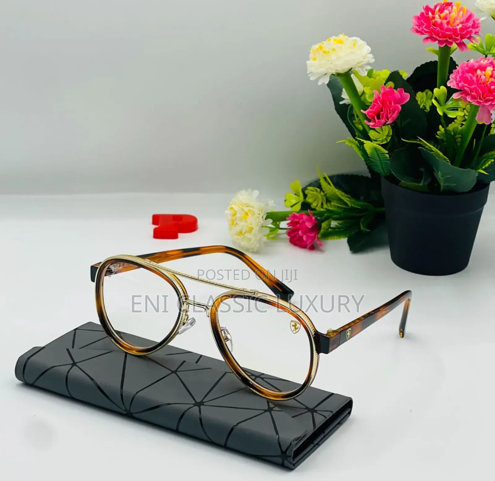 Top Quality Luxury Eyewear Collection Available