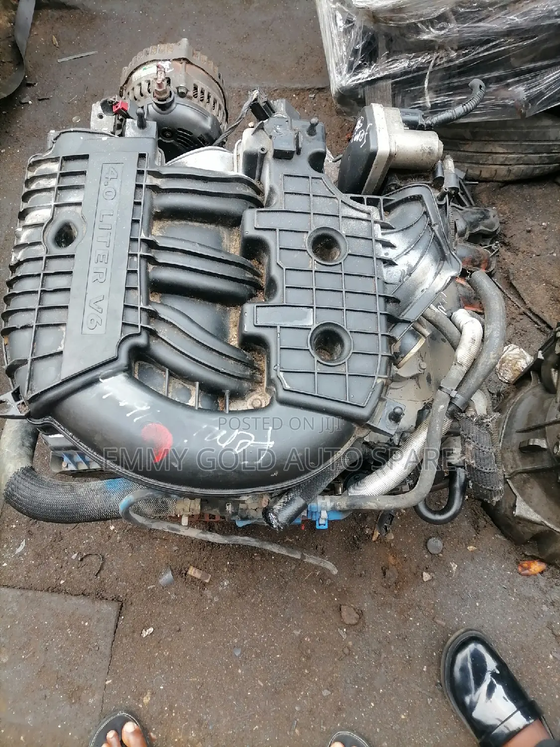 4.0 Chrysler Specifica Available