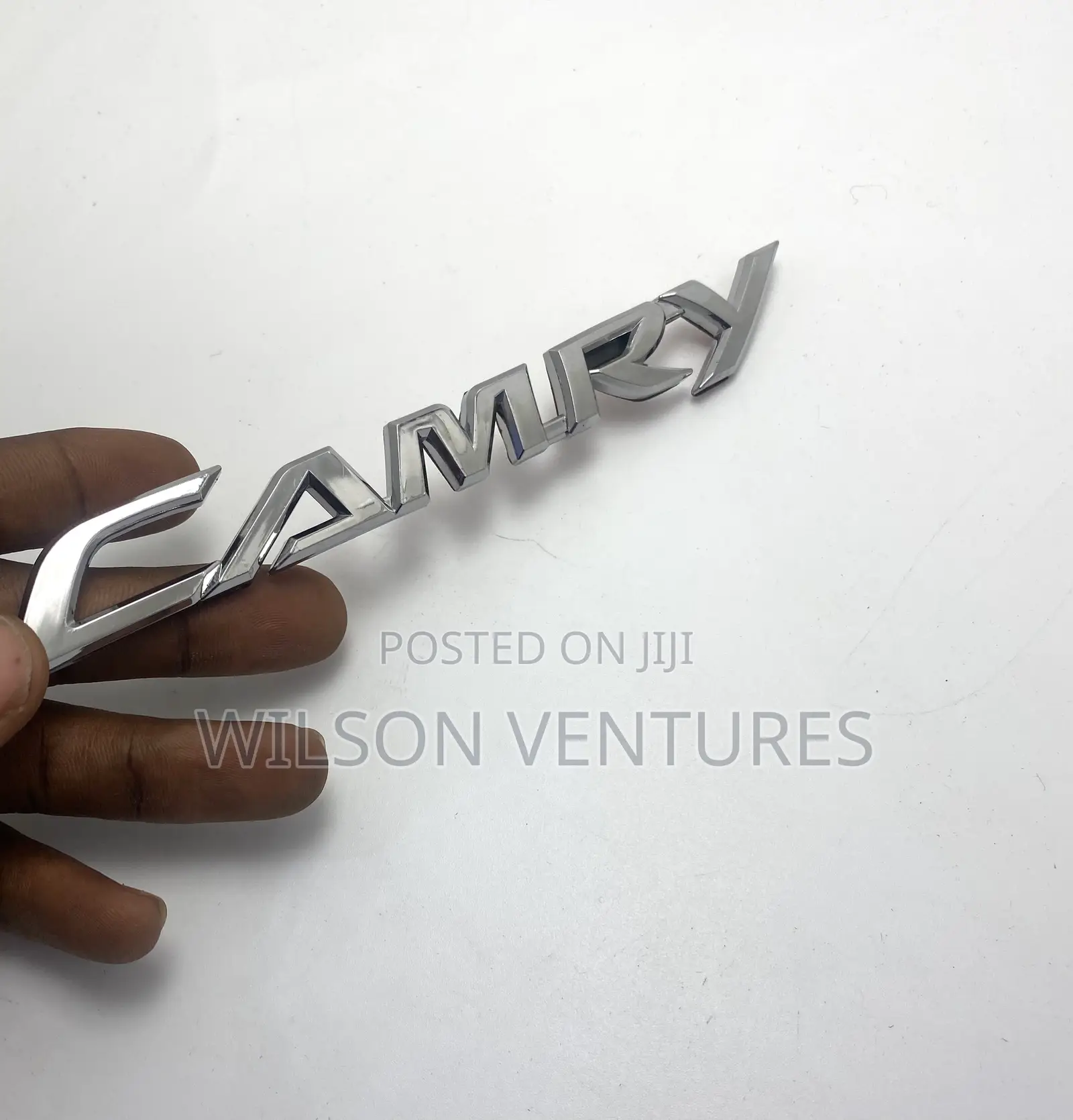 2007-2011 Toyota Camry Logo Emblem Letter