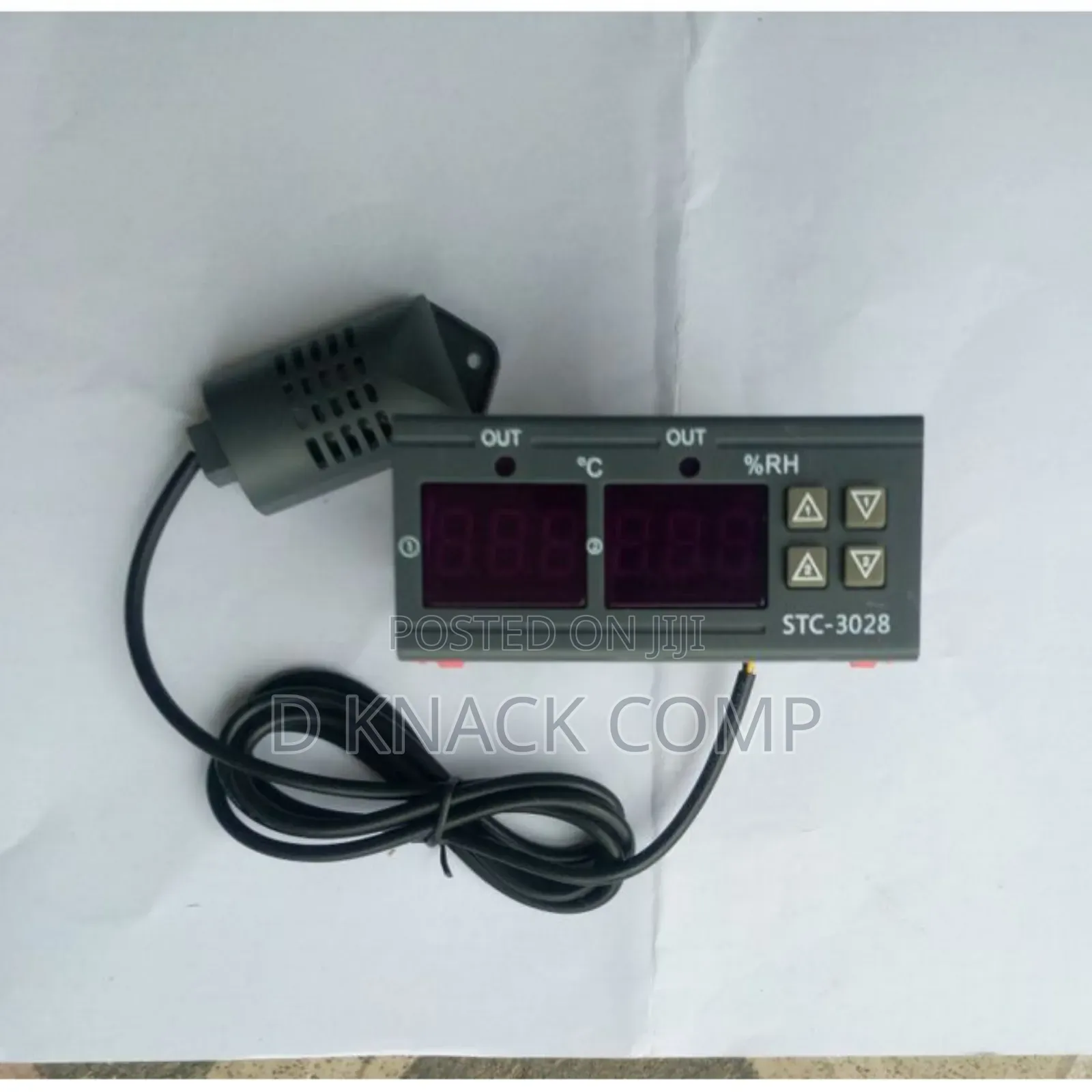 STC-3028 Digital Temperature and Humidity Controller