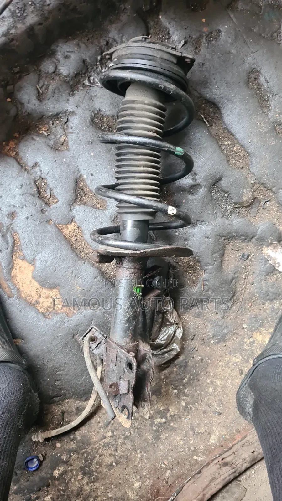 Nissan Shock Absorber 2008