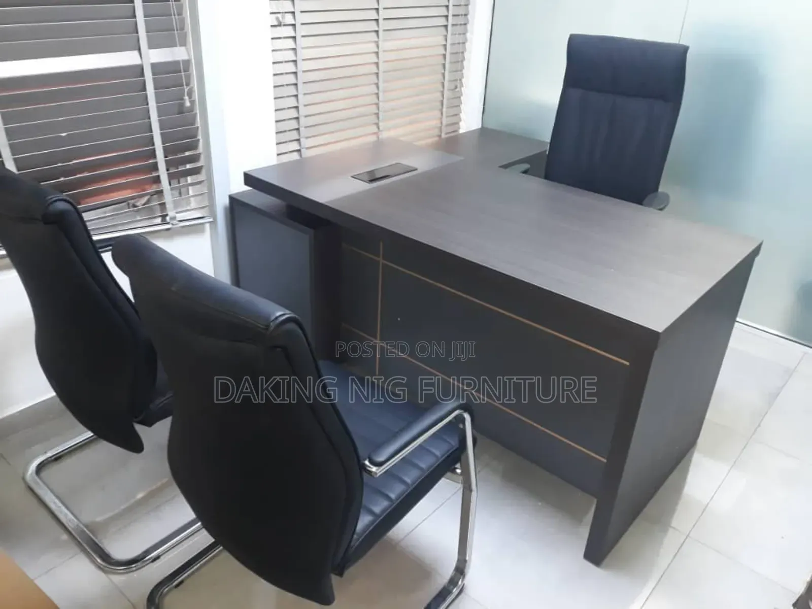 1.6mtr Office Table With Extension