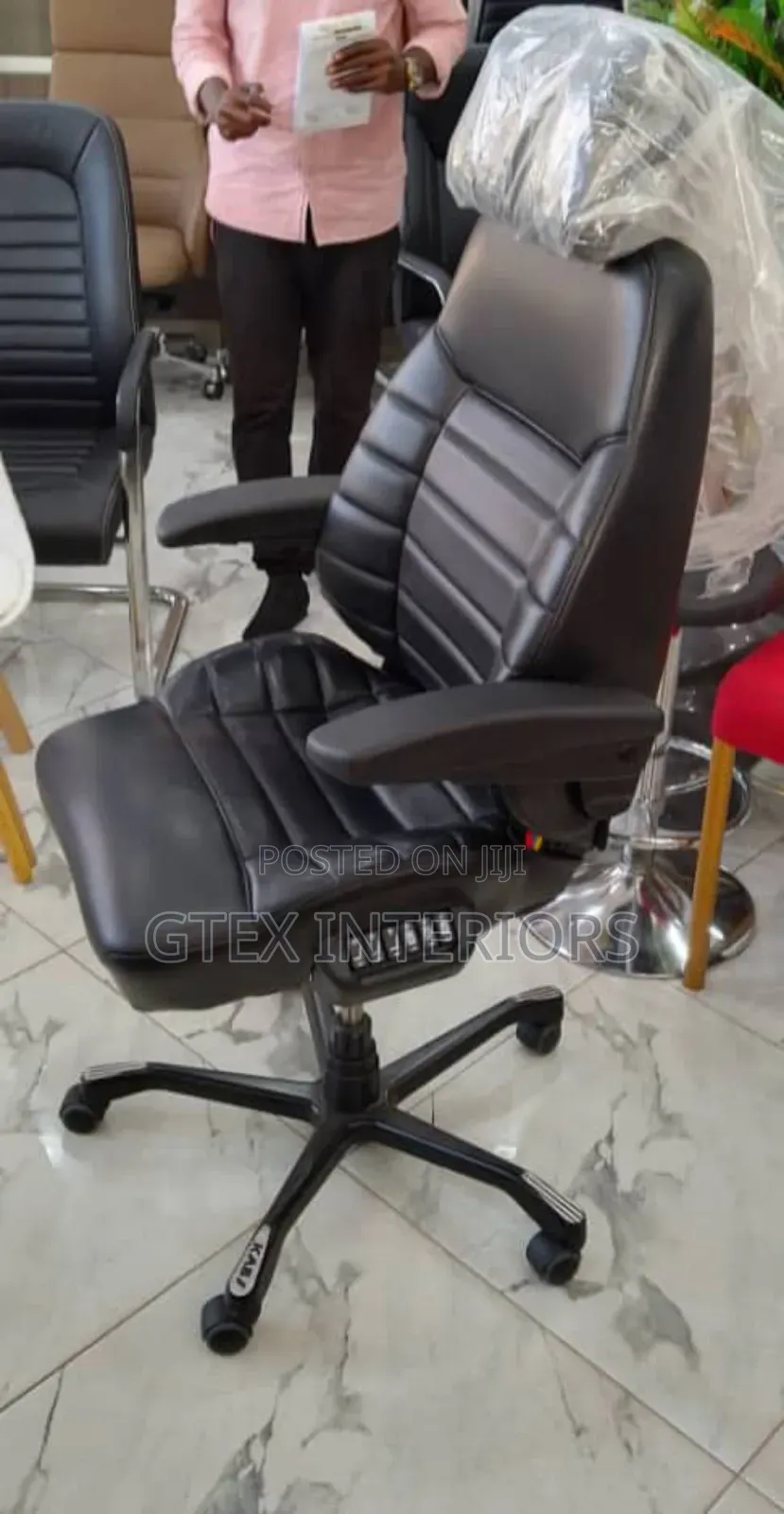 Executive Office Massaging Chair