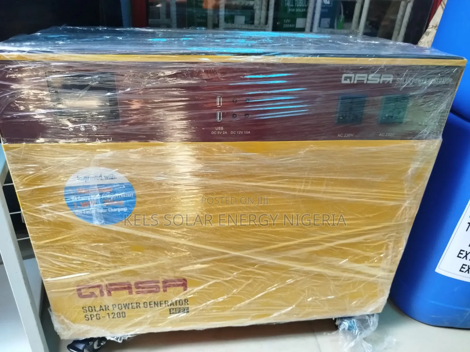 1200w Qasa Solar Generator With 300watts Solar Panels