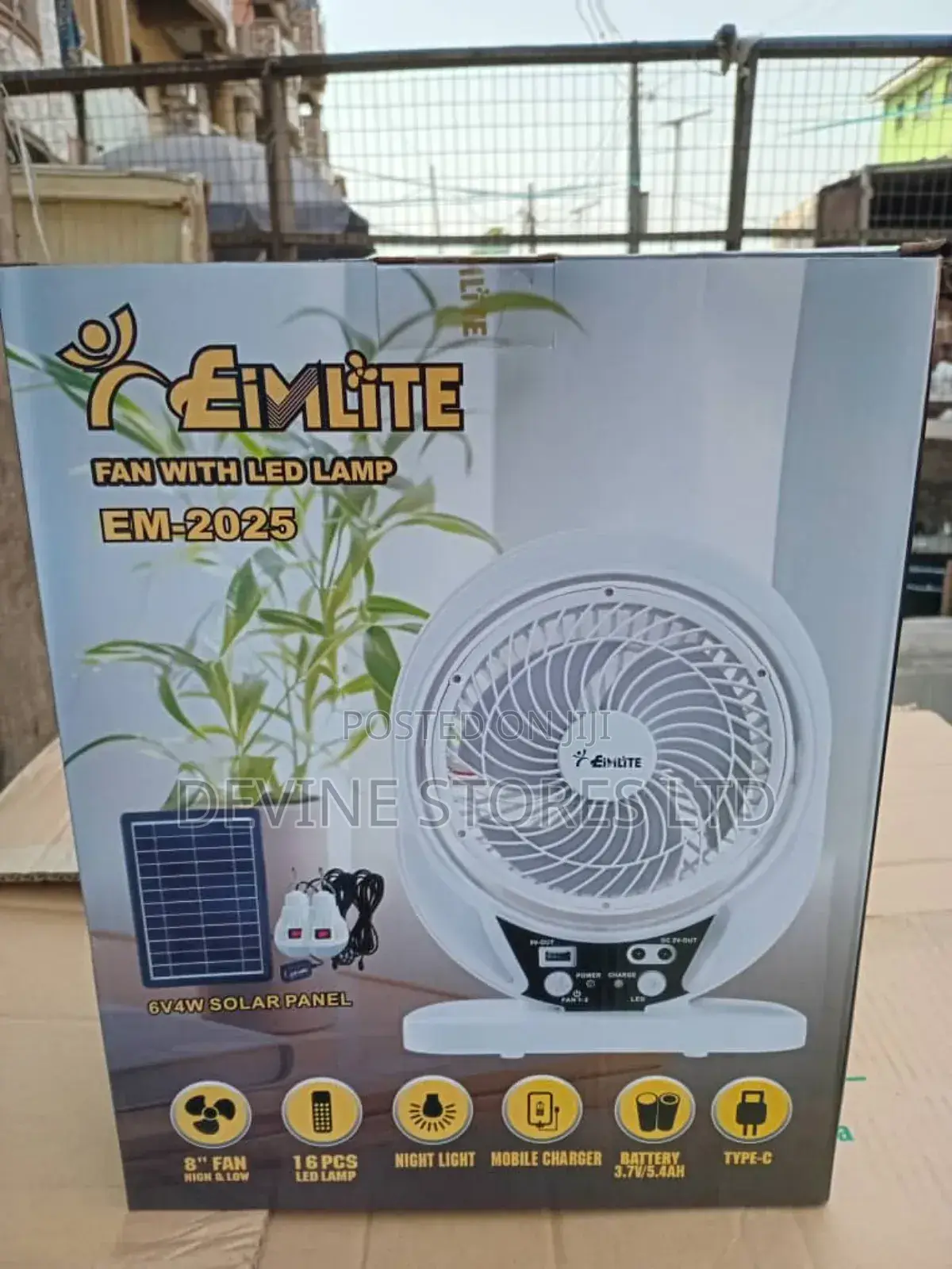 8" Table Top Fan With Solar Lights