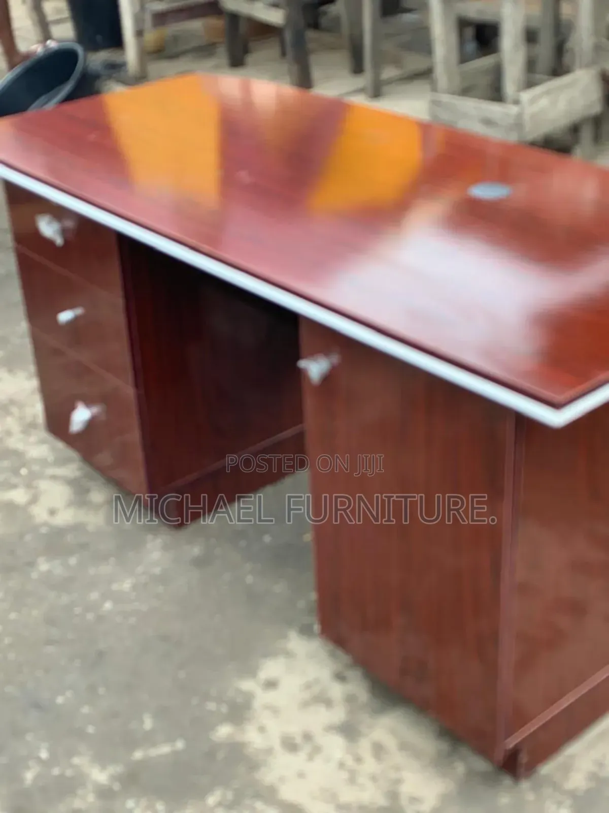 Top Quality Office Table With 3 Drawers