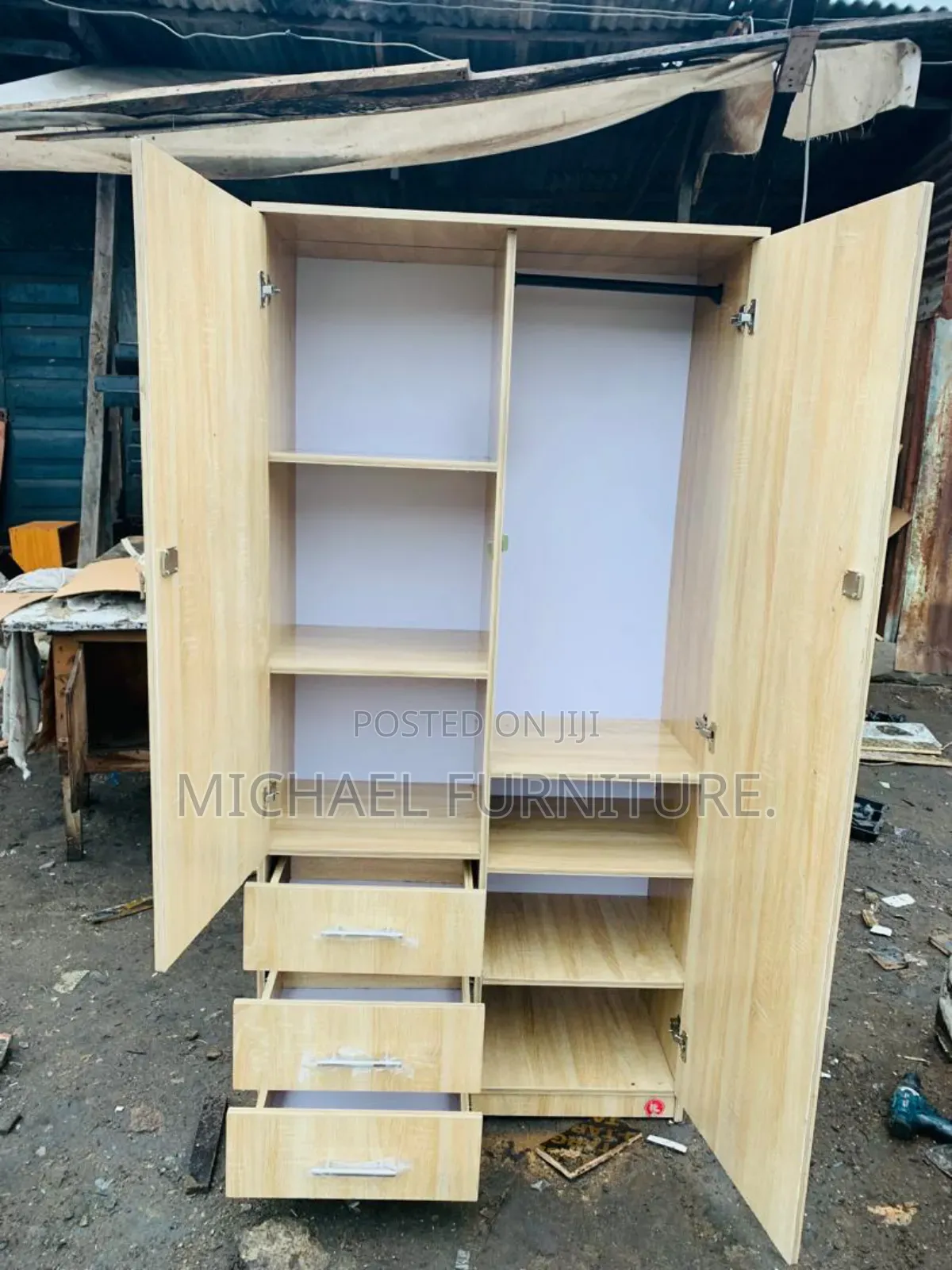 Well Structured 3 by 6 Wardrobe With 3 Drawers