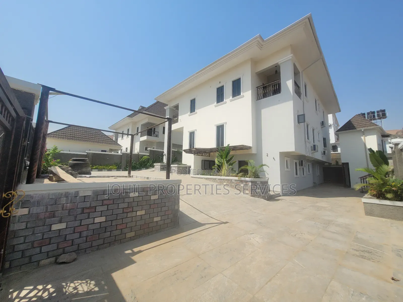 5bdrm Duplex in Naf Valley Estate, Asokoro for sale