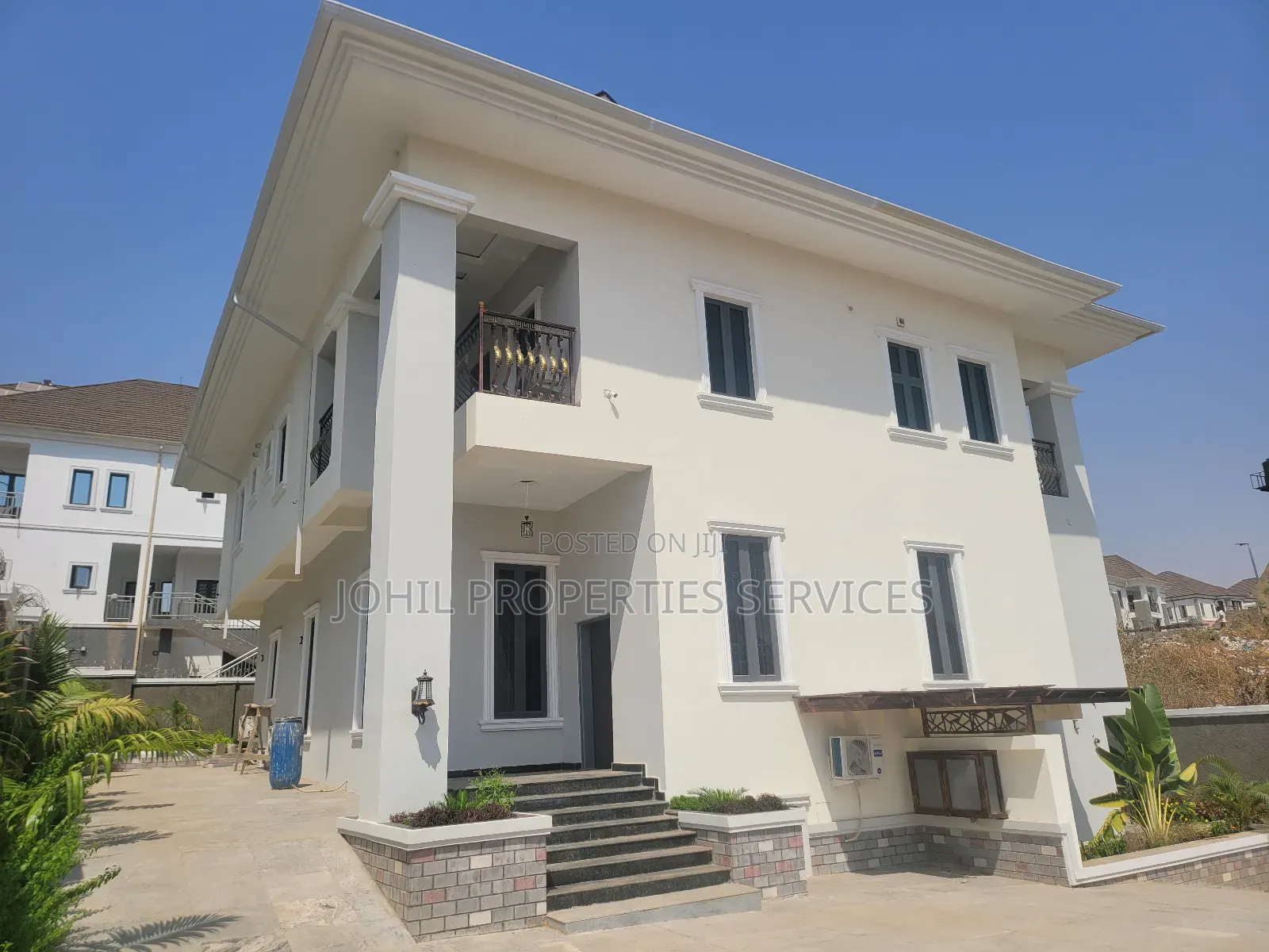 5bdrm Duplex in Naf Valley Estate, Asokoro for sale