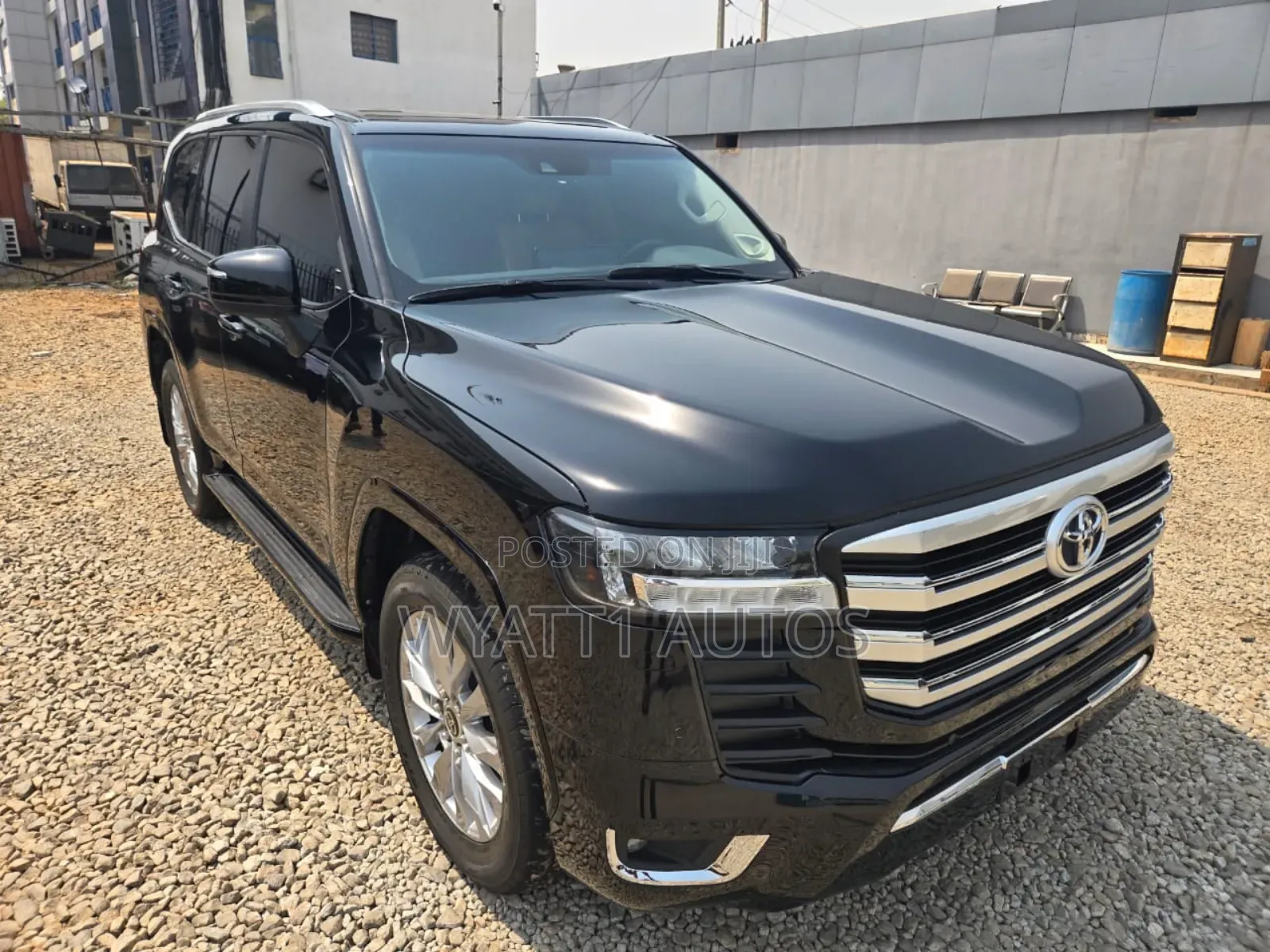 Toyota Land Cruiser J300 4.0 2022 Black