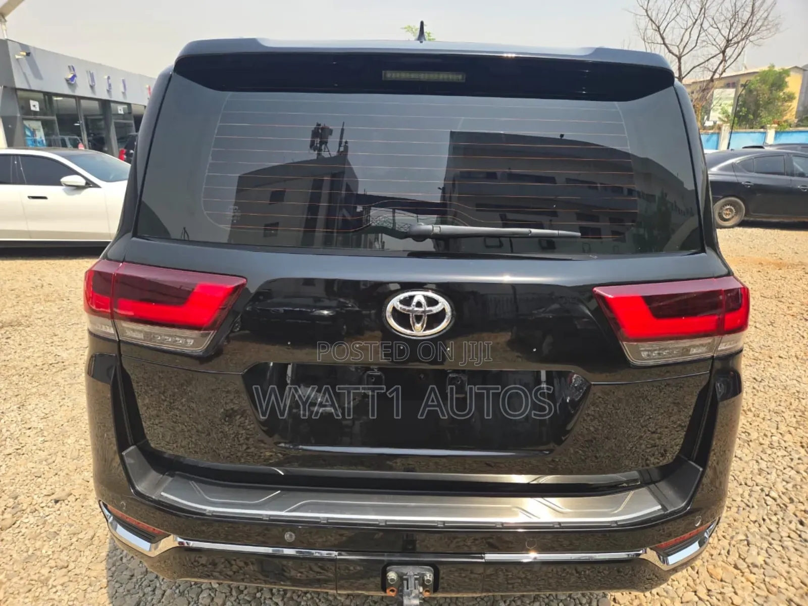 Toyota Land Cruiser J300 4.0 2022 Black