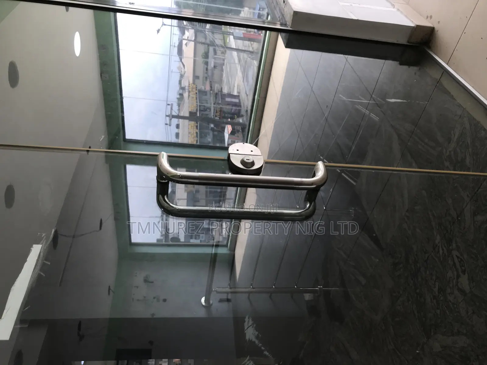 Showroom Shop Open Space for Rent