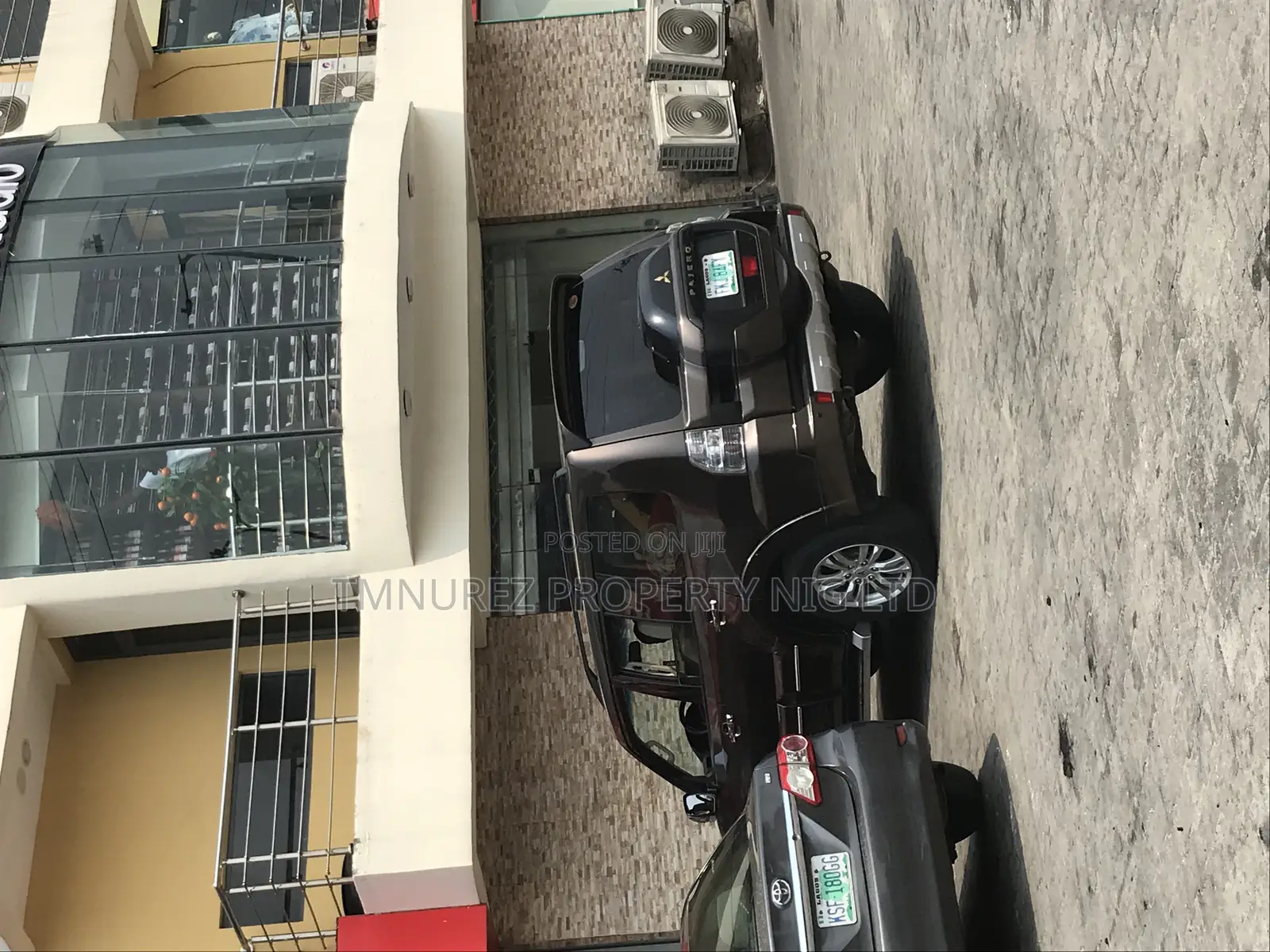 Showroom Shop Open Space for Rent
