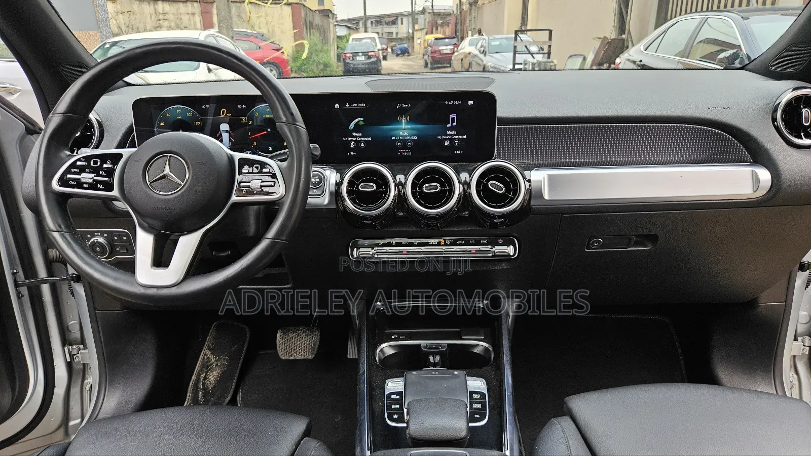 Mercedes-Benz GLB-Class GLB 250 4MATIC 2021 Silver