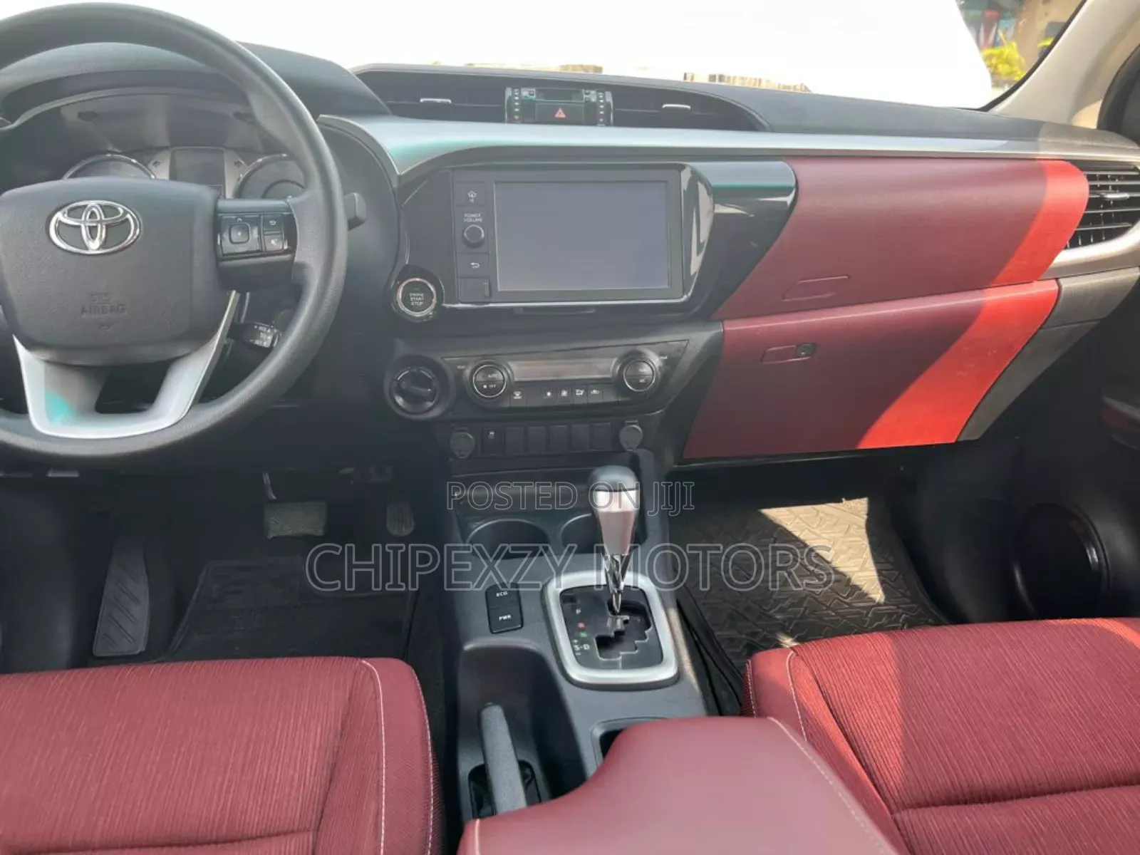 New Toyota Hilux 2023 White