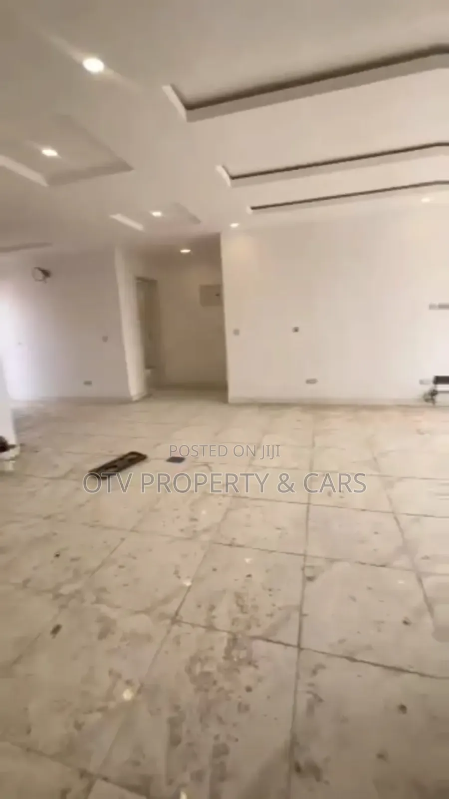 Furnished 3bdrm Penthouse in Lekki Phase 1 for sale