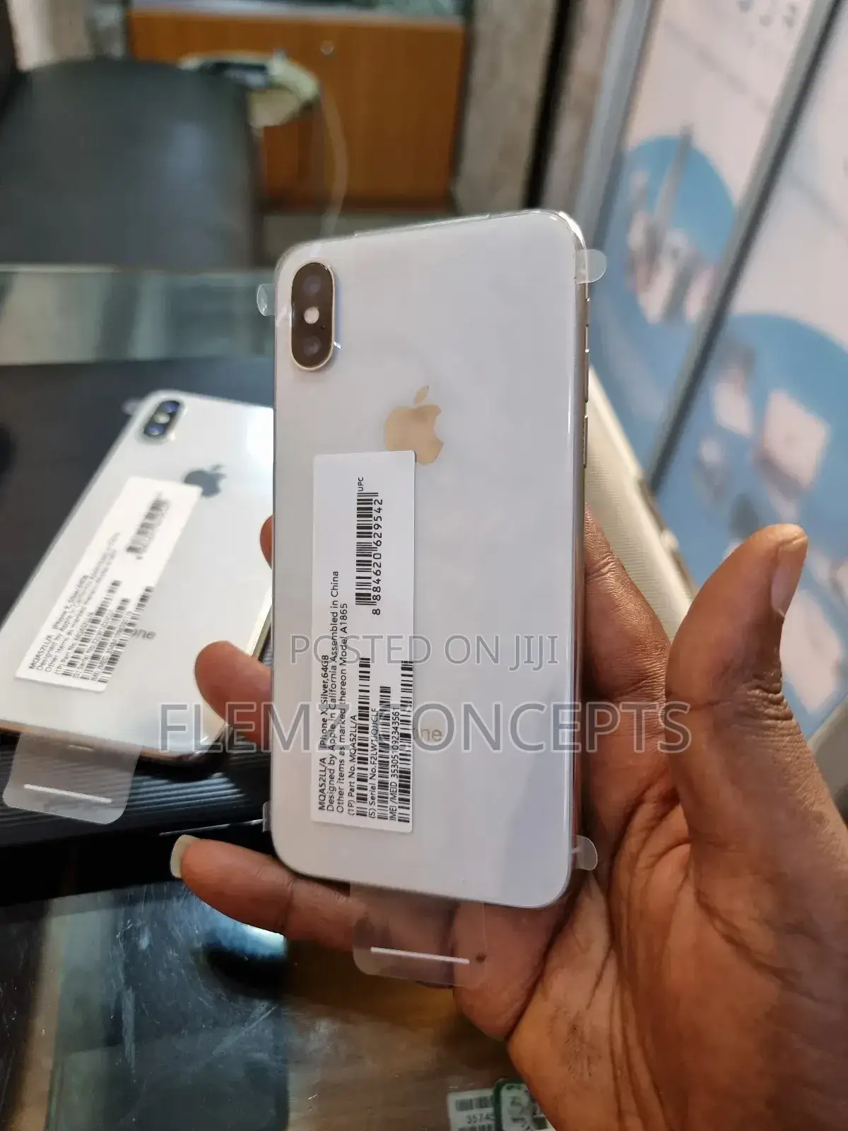 Apple iPhone X 64 GB White