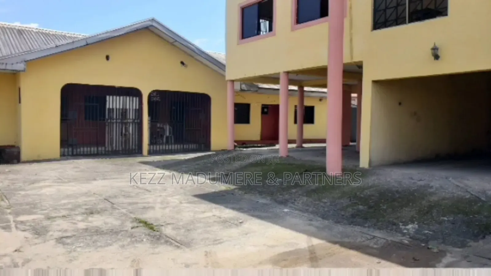 7bdrm Block of Flats in Rumuduru, Port for sale