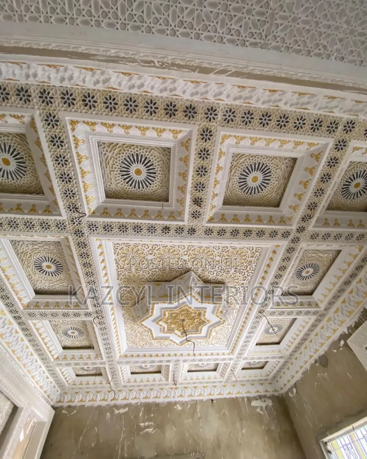 Luxurious Pop Ceiling