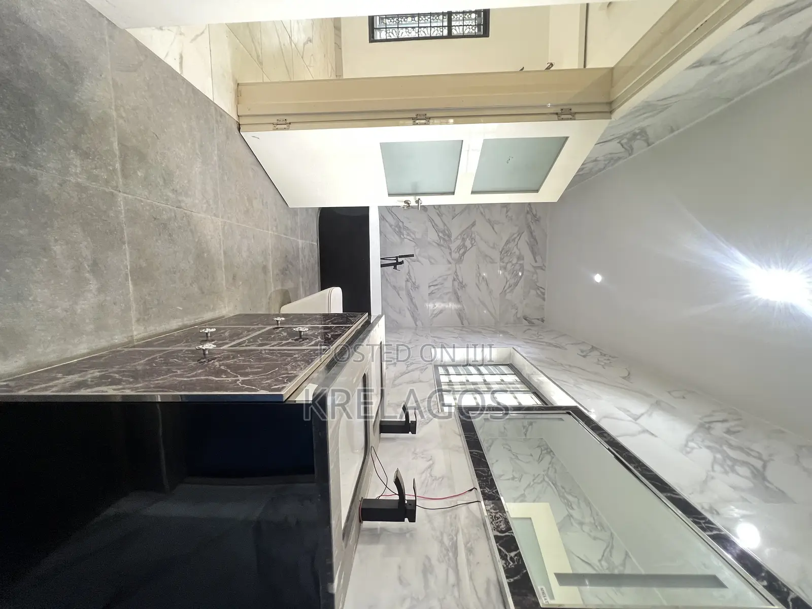 5bdrm Duplex in Lekki Phase 1 for sale