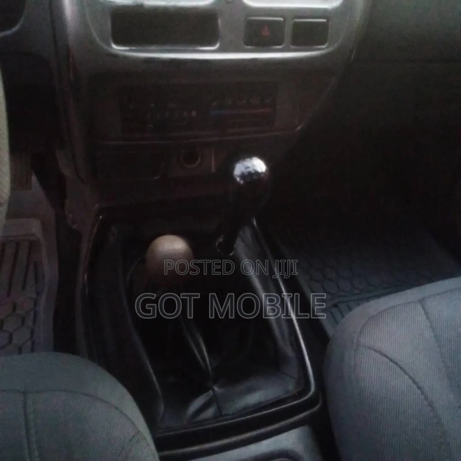 Nissan Frontier 2014 White