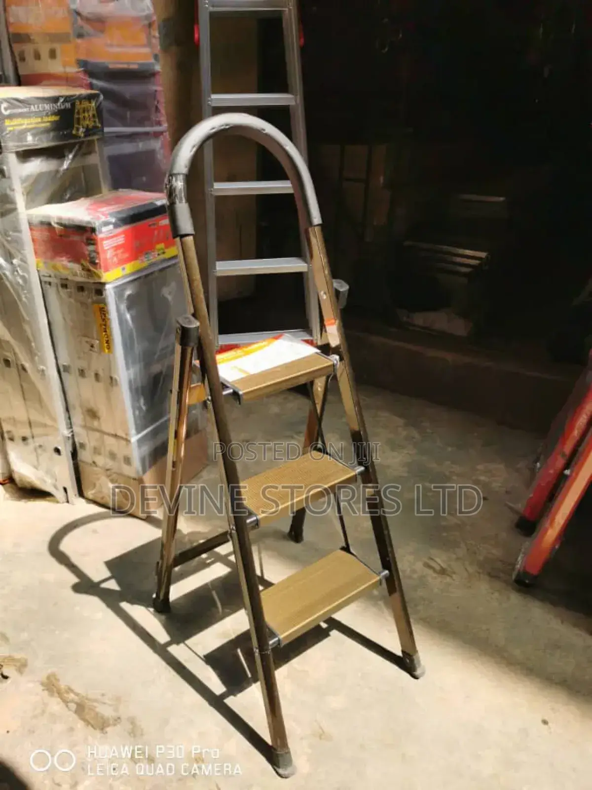 3 Steps Aluminum Golden Ladder