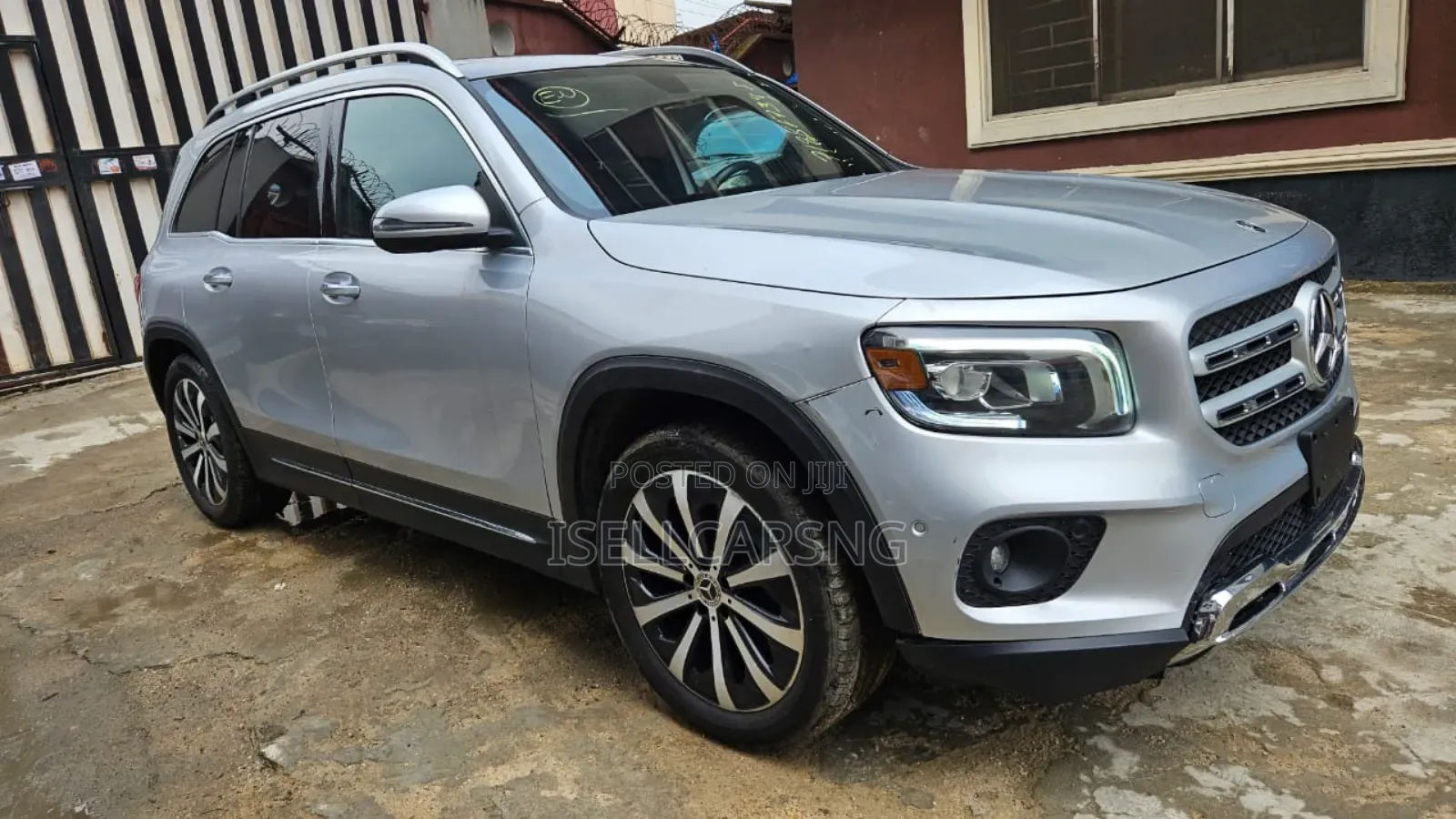 Mercedes-Benz GLB-Class GLB 250 4MATIC 2020 Silver