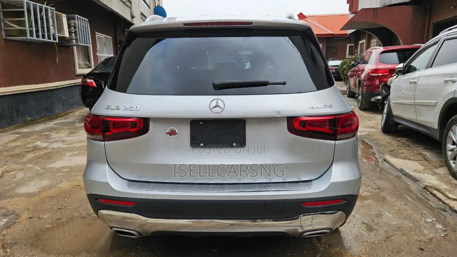 Mercedes-Benz GLB-Class GLB 250 4MATIC 2020 Silver