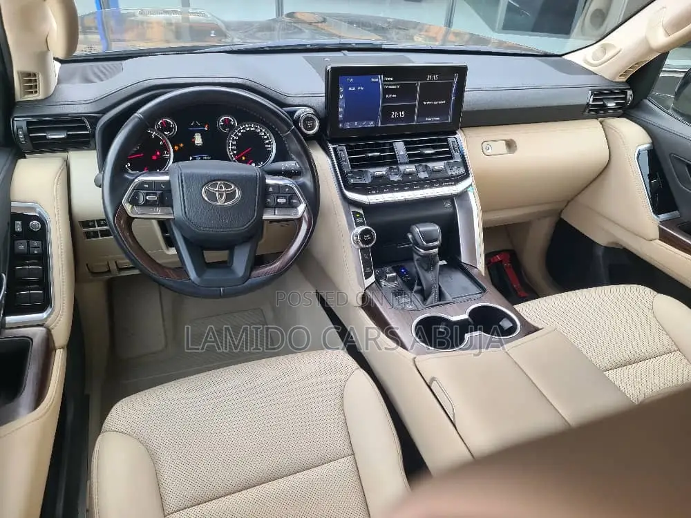 Toyota Land Cruiser 2022 Black