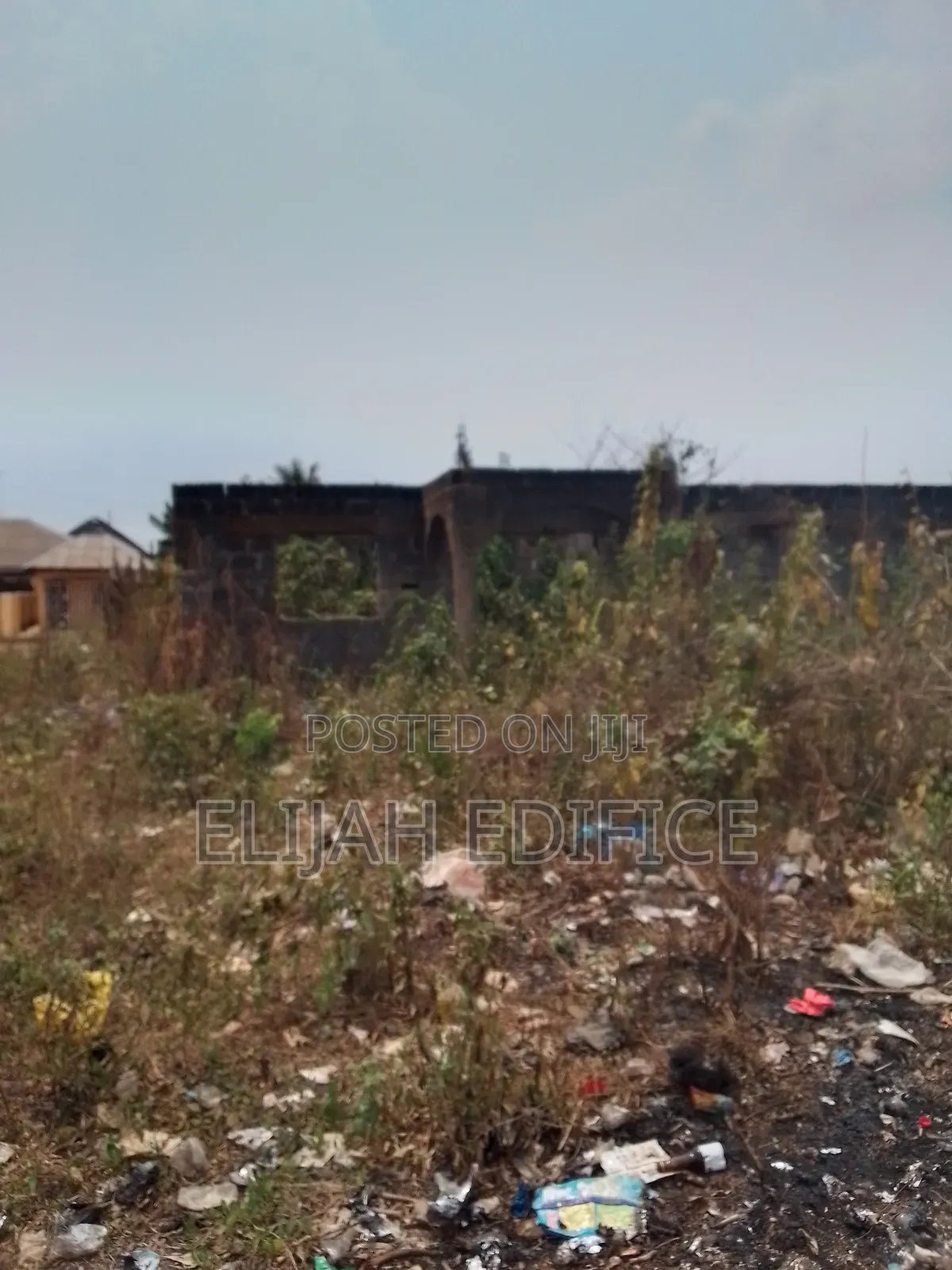 Close to Road,A Plot of Land With 5bedroom at Parkview,Ikorodo