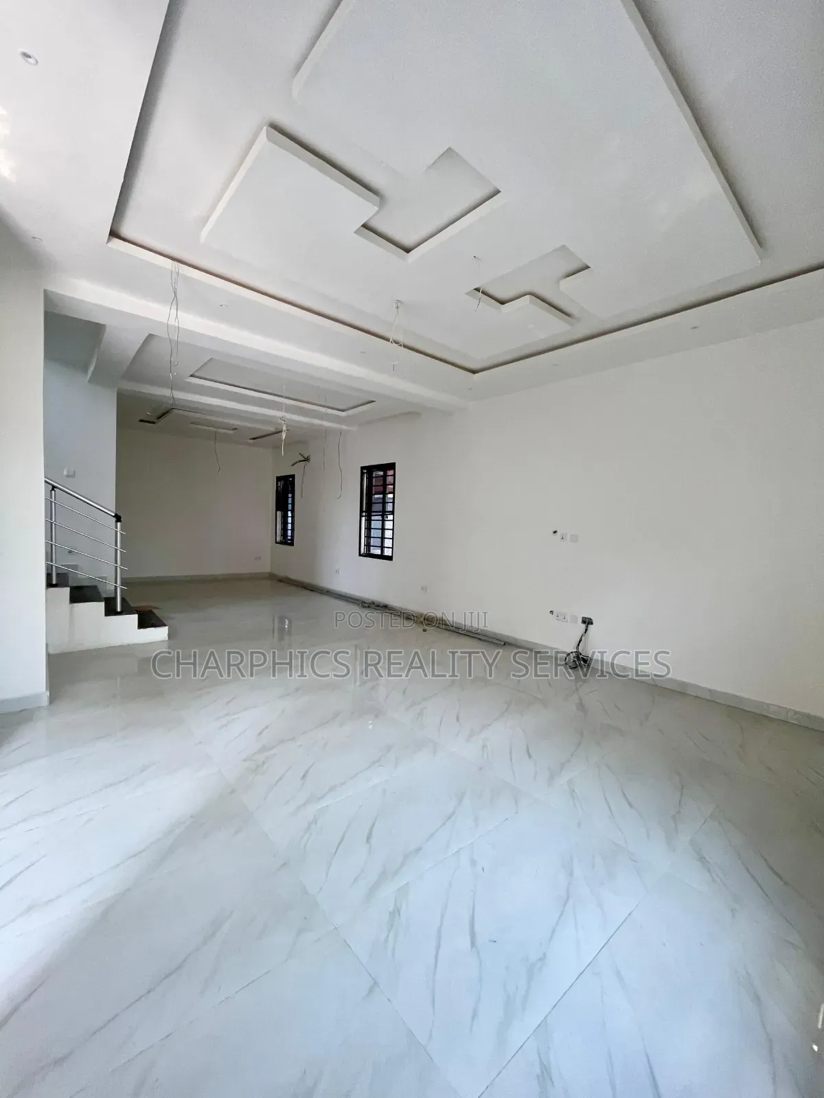 5bdrm Duplex in Ikate for sale