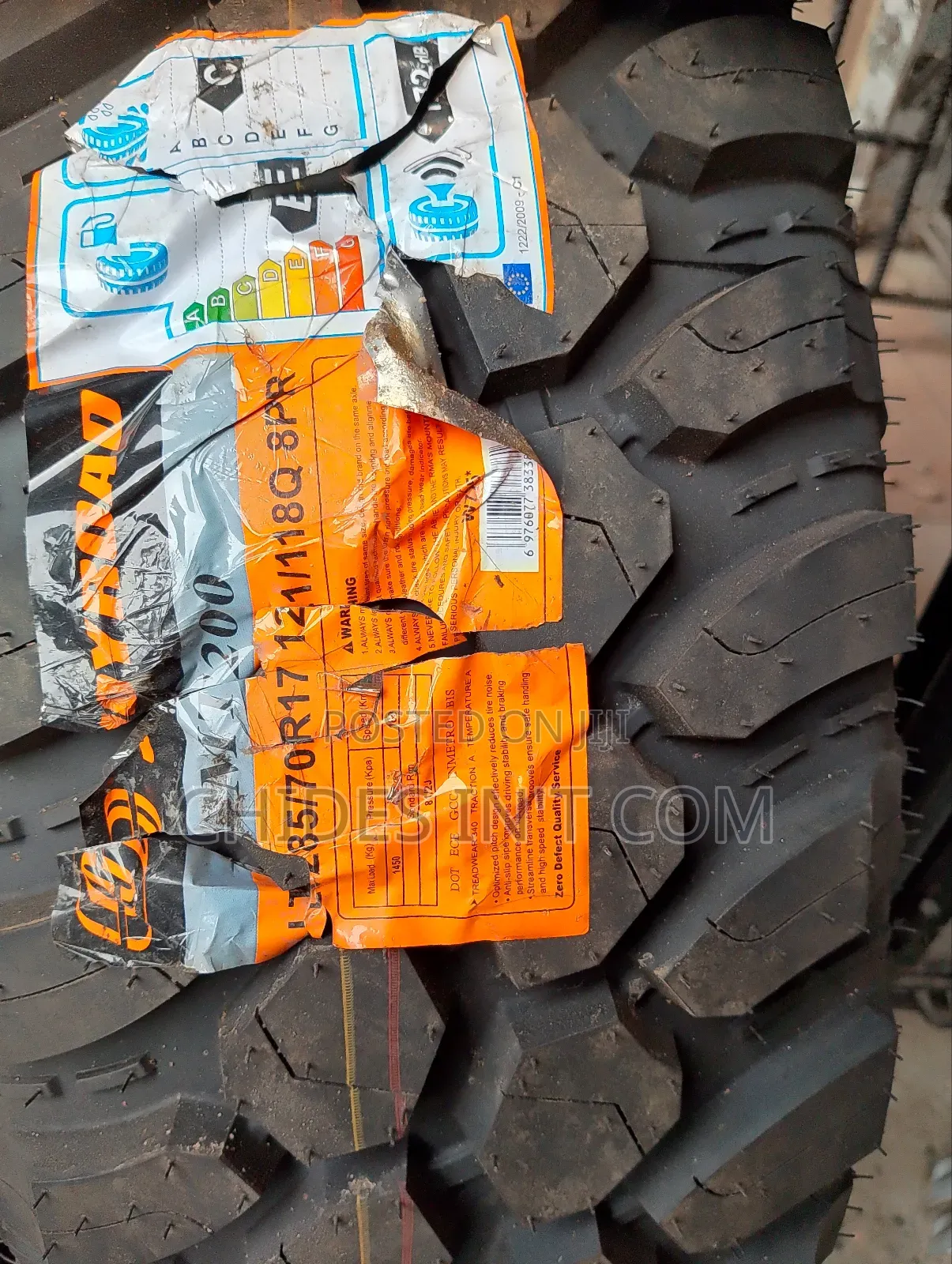 285/70/17 JOYROOD Tire Original