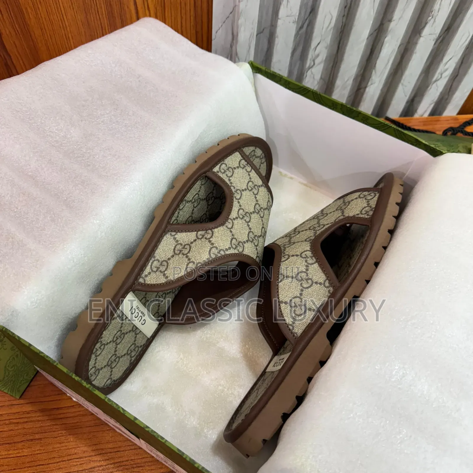 Gucci Luxury Men's Outfits Available In Store Best Quality